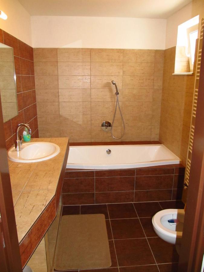 Holiday Home U Capu Lomnice nad Lužnicí エクステリア 写真